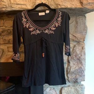 M.K.M Designs top size small